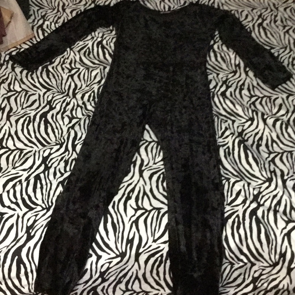 Kids black velvet onesie